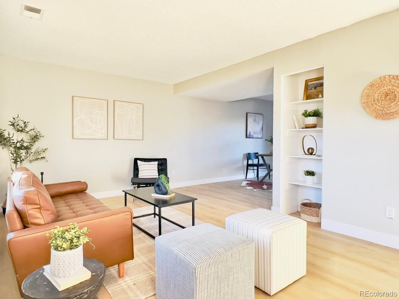Hallcrafts Village East Aurora Condo / Townhome | MLS #: 517544612444 E Kansas Place , Aurora Beds: 3 Baths: 3 Price: $329,500