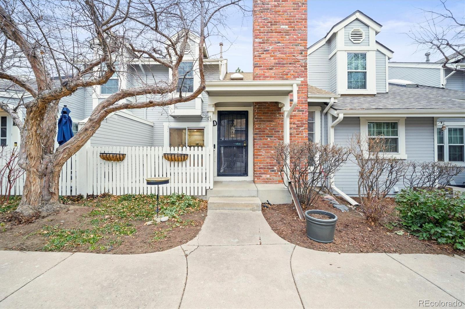 Southpark Littleton Home | MLS #: 60359242887 W Long Circle, Littleton Beds: 3 Baths: 4 Price: $475,000