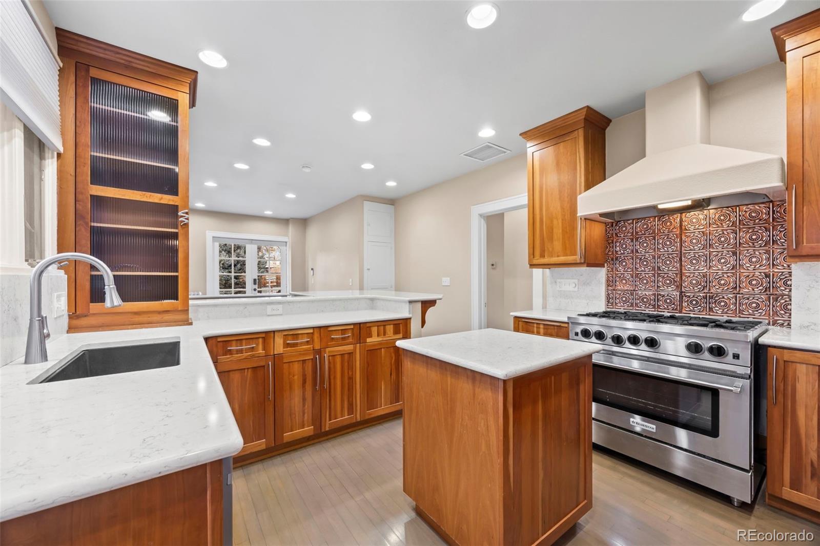 Hartmans Denver Home | MLS #: 21962984621 E 17th Avenue Parkway, Denver Beds: 3 Baths: 2 Price: $997,000