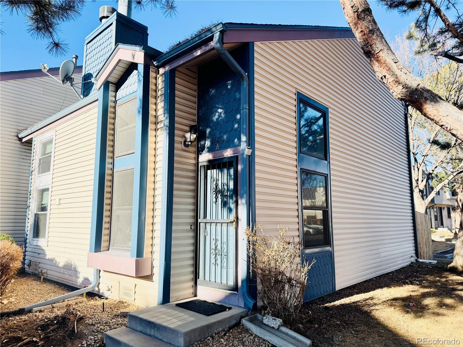 Americana Aurora Condo / Townhome | MLS #: 710994416201 E Dakota Place H, Aurora Beds: 1 Baths: 1 Price: $189,000