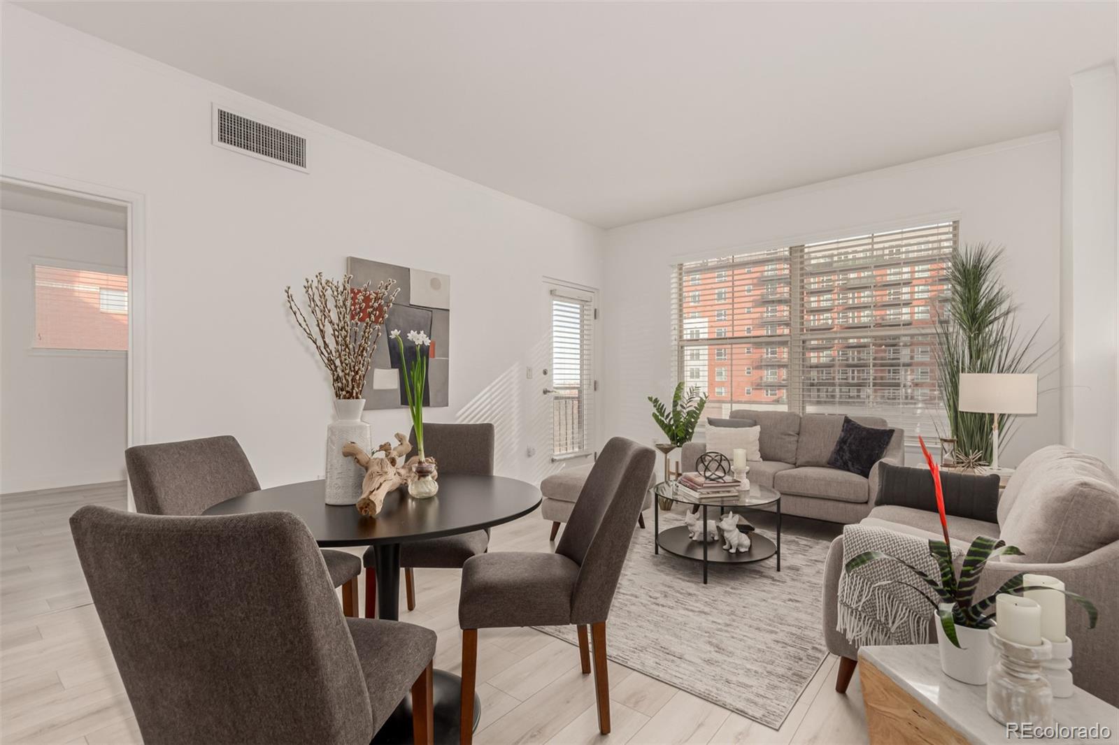 Uptown Denver Condo / Townhome | MLS #: 90458131975 N Grant Street 627, Denver Beds: 2 Baths: 2 Price: $433,900