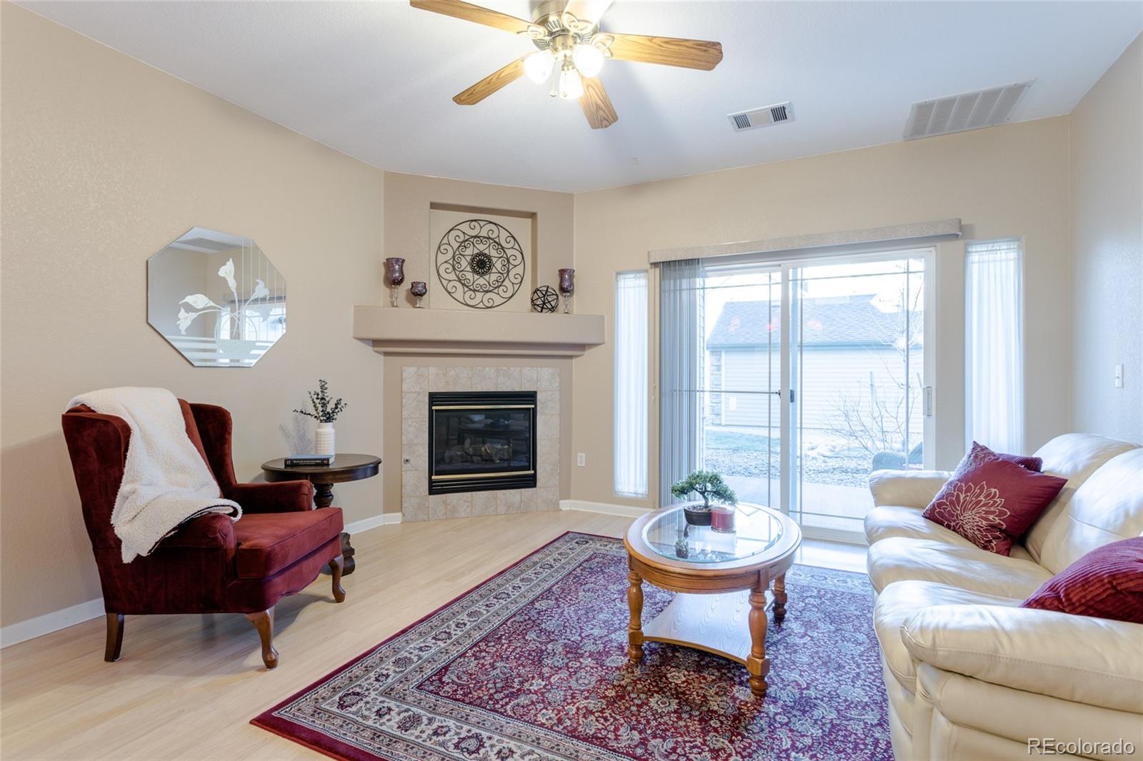 Deer Creek Littleton Condo / Townhome | MLS #: 54793238369 S Independence Circle 105, Littleton Beds: 2 Baths: 2 Price: $324,900