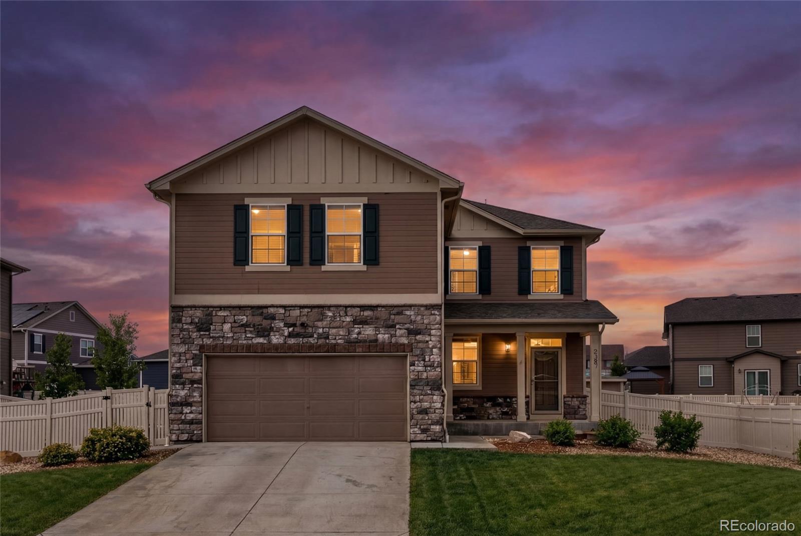  Firestone Home | MLS #: 32932755387  Neighbors Parkway, Firestone Beds: 4 Baths: 3 Price: $549,000
