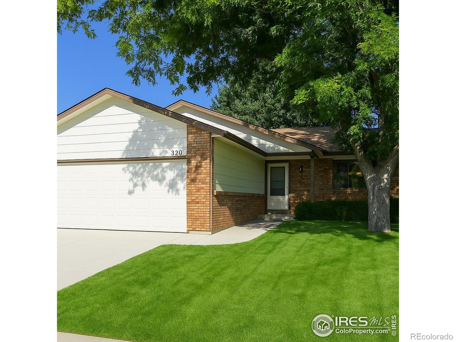Sugarloaf Loveland Home | MLS #: 4567891049088630  Peach Tree Place, Loveland Beds: 3 Baths: 2 Price: $375,000