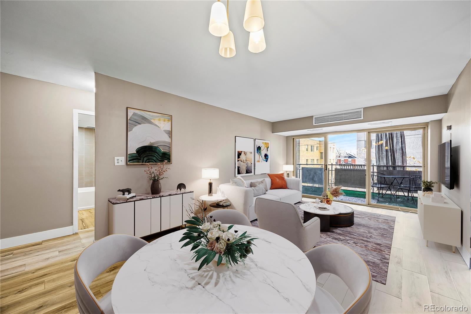 Hale Denver Condo / Townhome | MLS #: 97468441121  Albion Street 305, Denver Beds: 1 Baths: 1 Price: $159,000