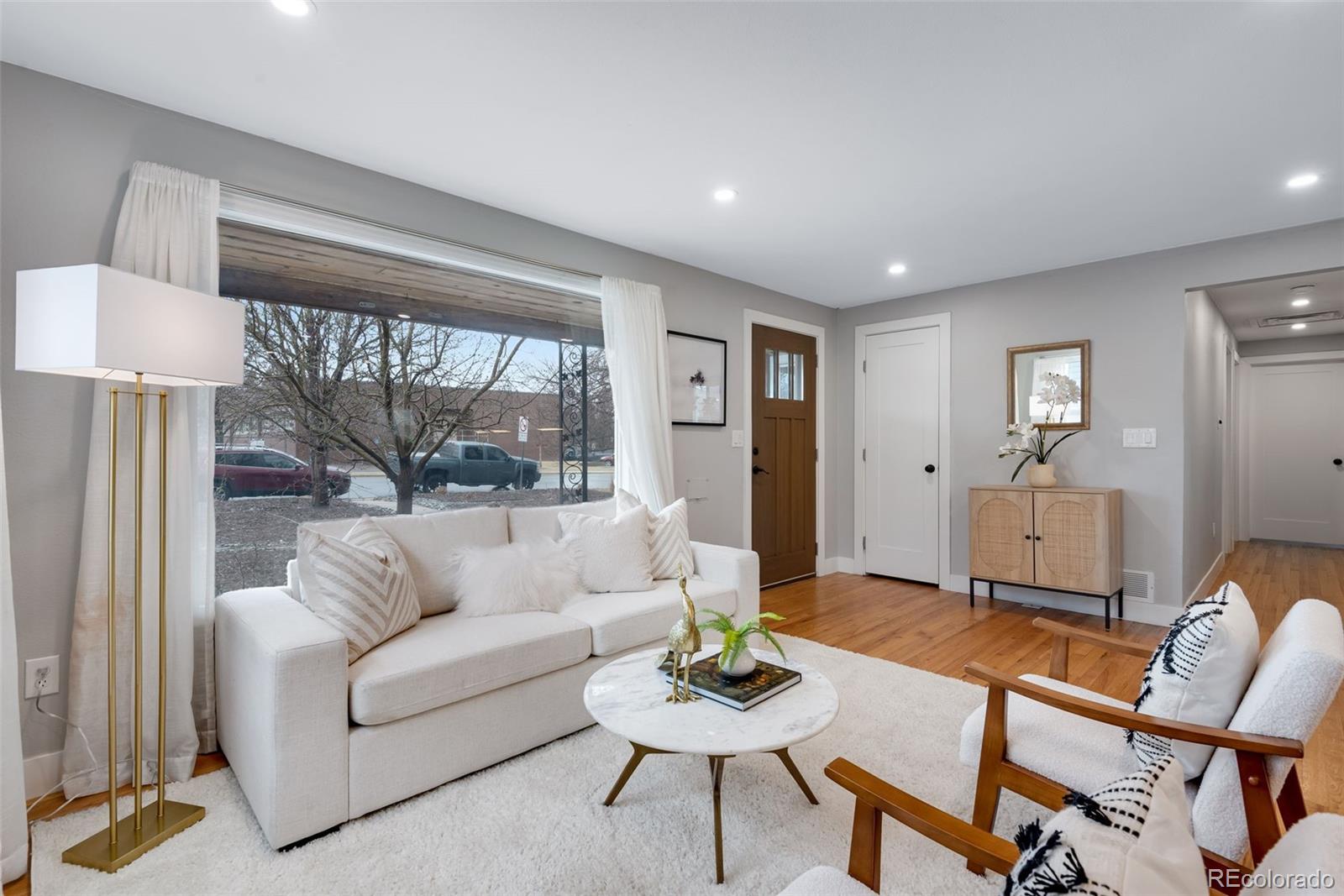 2716 s irving street, Denver sold home. Closed on 2026-04-30 for $500,000.
