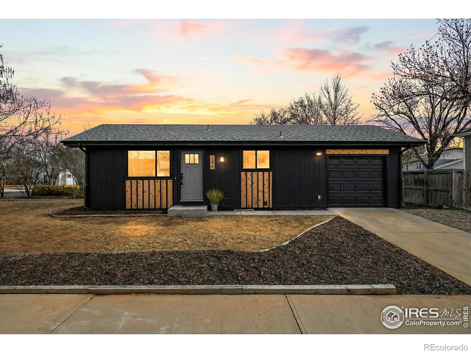  Windsor Home | MLS #: 4567891049165149  Sunflower Drive, Windsor Beds: 3 Baths: 2 Price: $459,000