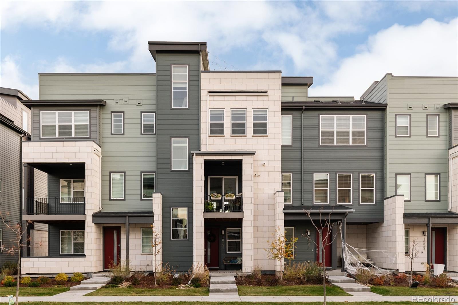 Central Park Denver Condo / Townhome | MLS #: 749462610098 E 62nd Avenue , Denver Beds: 3 Baths: 4 Price: $620,000