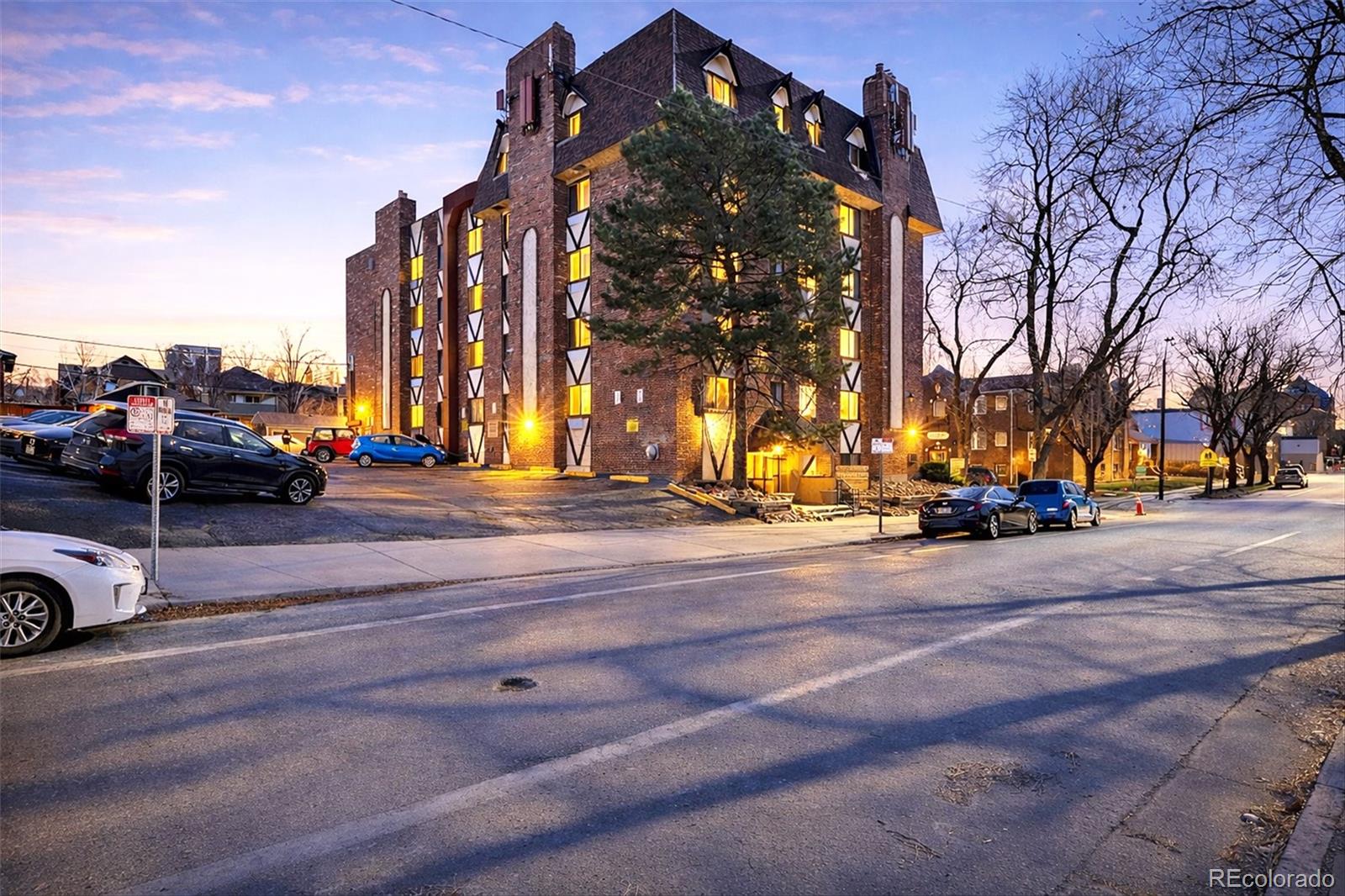 Capitol Denver Condo / Townhome | MLS #: 91900391008 N Corona Street 405, Denver Beds: 1 Baths: 1 Price: $247,000
