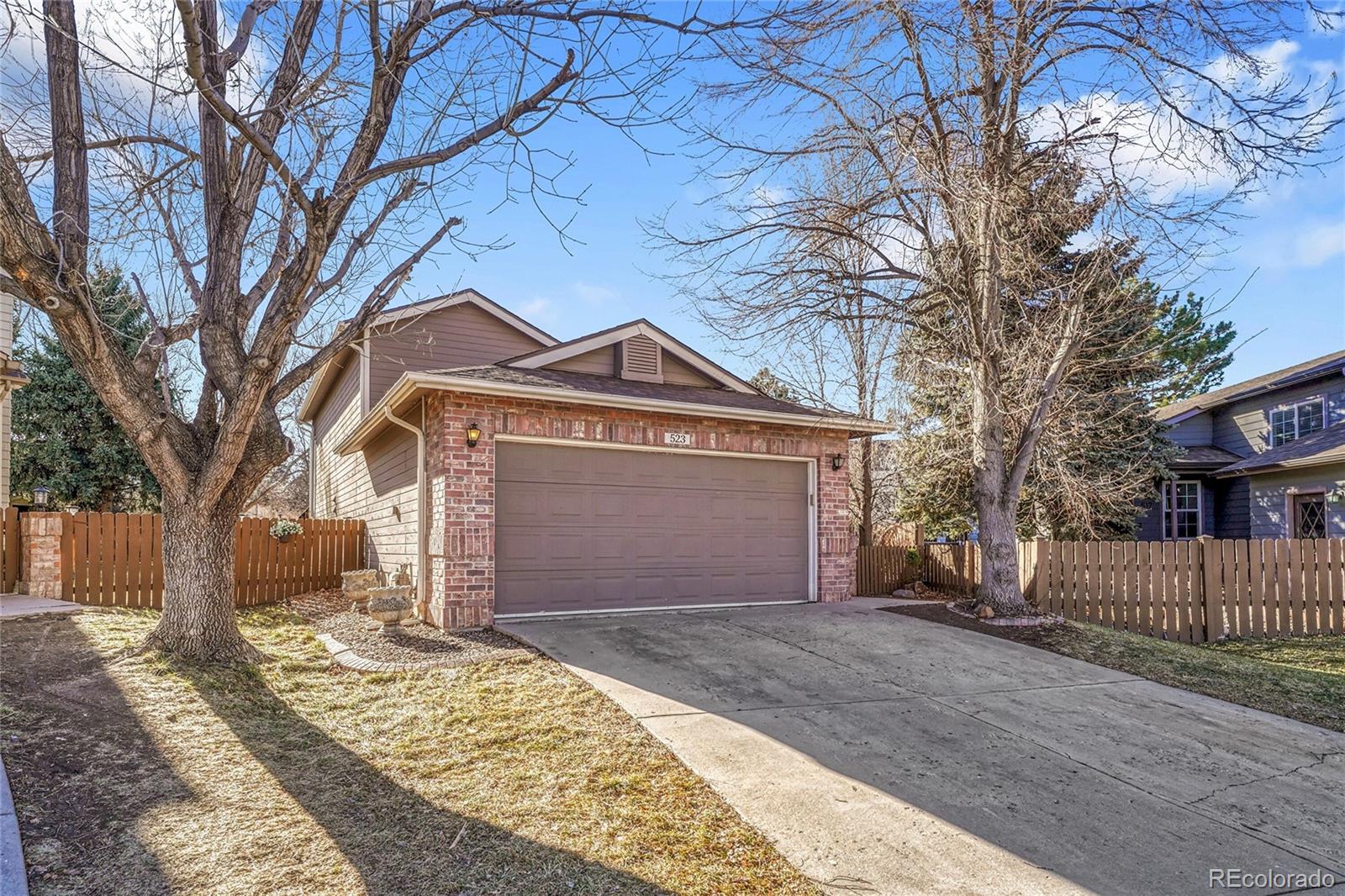 Southbridge Littleton Home | MLS #: 8806772523  Chiswick Circle, Littleton Beds: 3 Baths: 2 Price: $498,000