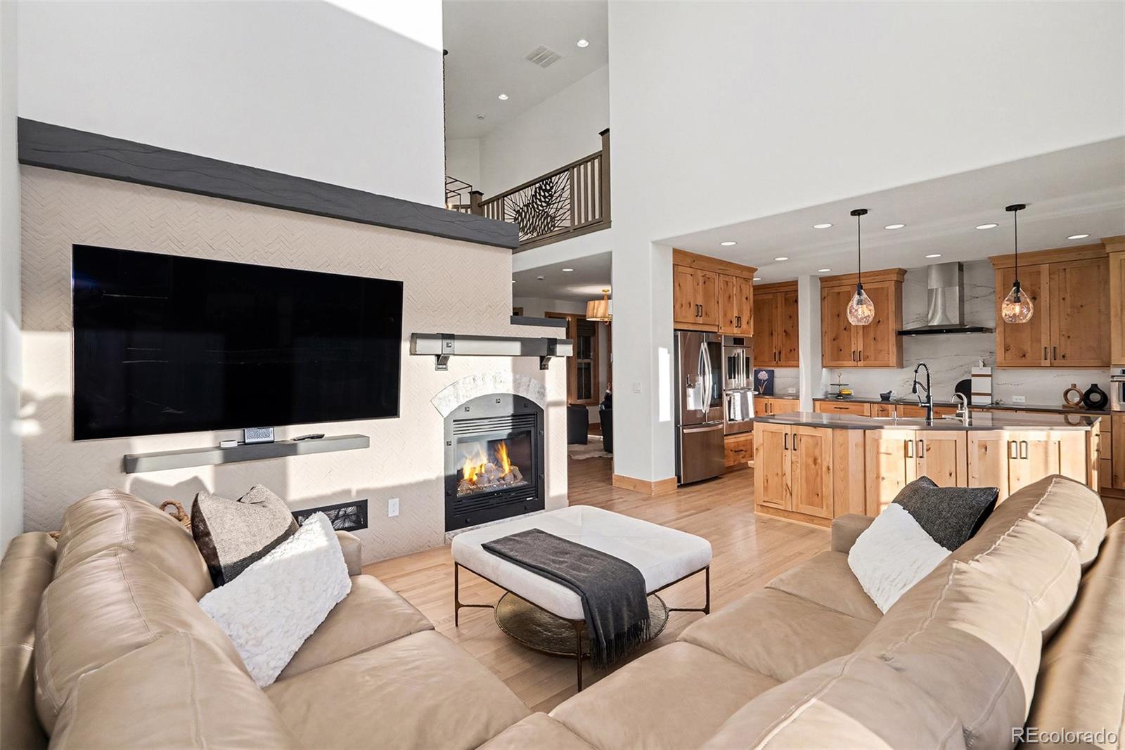Tresana Highlands Ranch Condo / Townhome | MLS #: 27795579323  Sori Lane , Highlands Ranch Beds: 3 Baths: 4 Price: $1,090,000