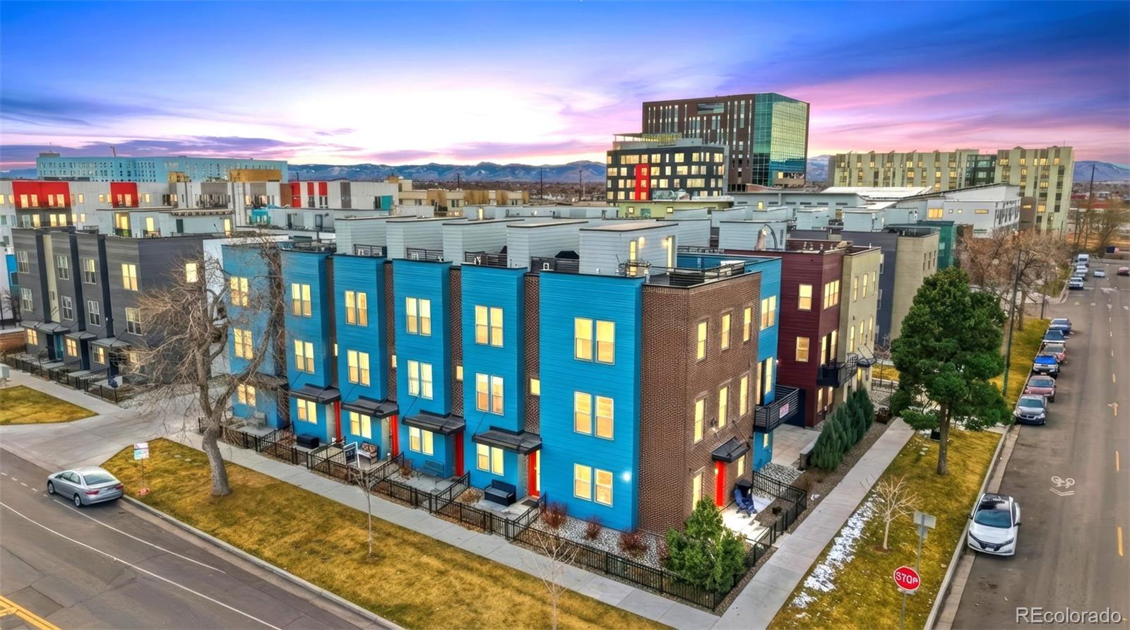 Lincoln Denver Home | MLS #: 92734921081  Mariposa Street, Denver Beds: 2 Baths: 3 Price: $630,000
