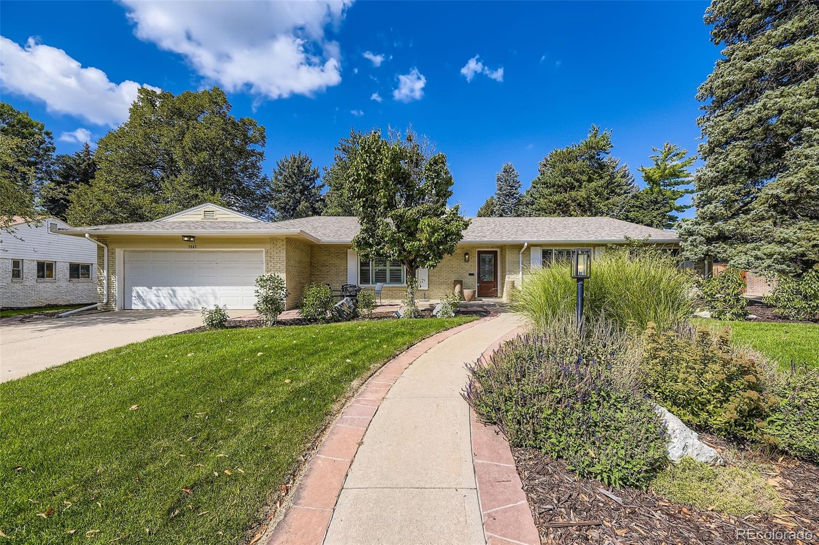  Denver Home | MLS #: 83317813843 S Elm Street, Denver Beds: 3 Baths: 3 Price: $1,098,000