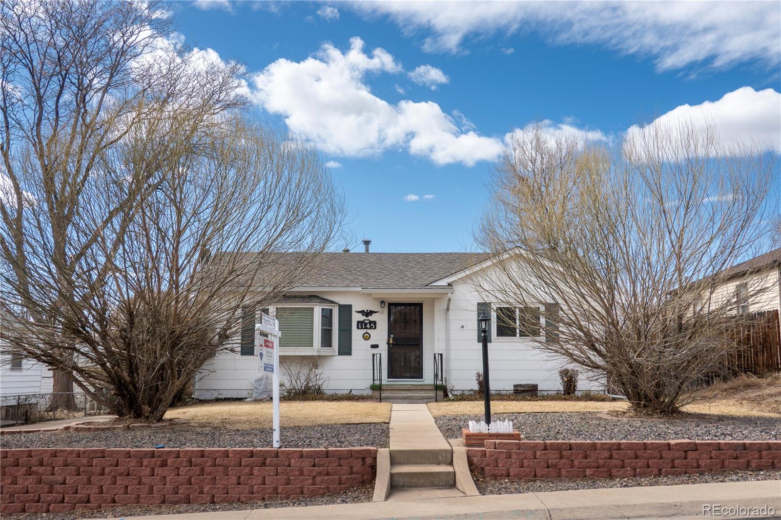 1145 s wolff street, Denver sold home. Closed on 2026-03-27 for $395,000.