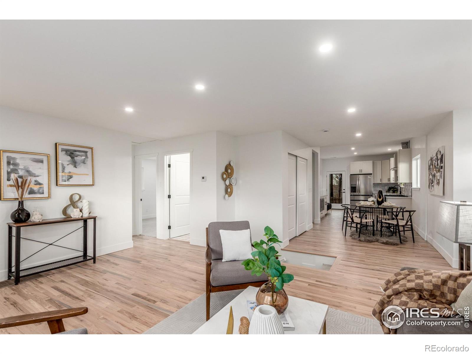 266  stuart street, Denver sold home. Closed on 2026-02-13 for $495,000.