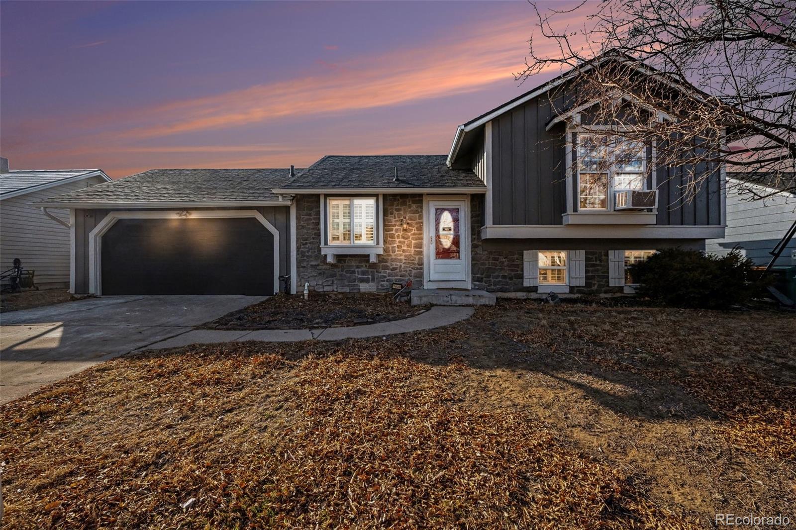 5839 s perth place, Centennial sold home. Closed on 2026-04-03 for $480,000.