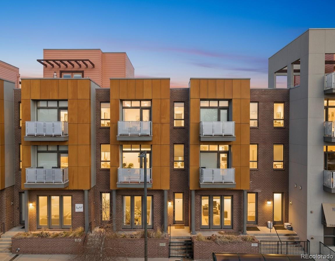 Central Park Denver Condo / Townhome | MLS #: 92273062320  Central Park Boulevard , Denver Beds: 3 Baths: 4 Price: $650,000