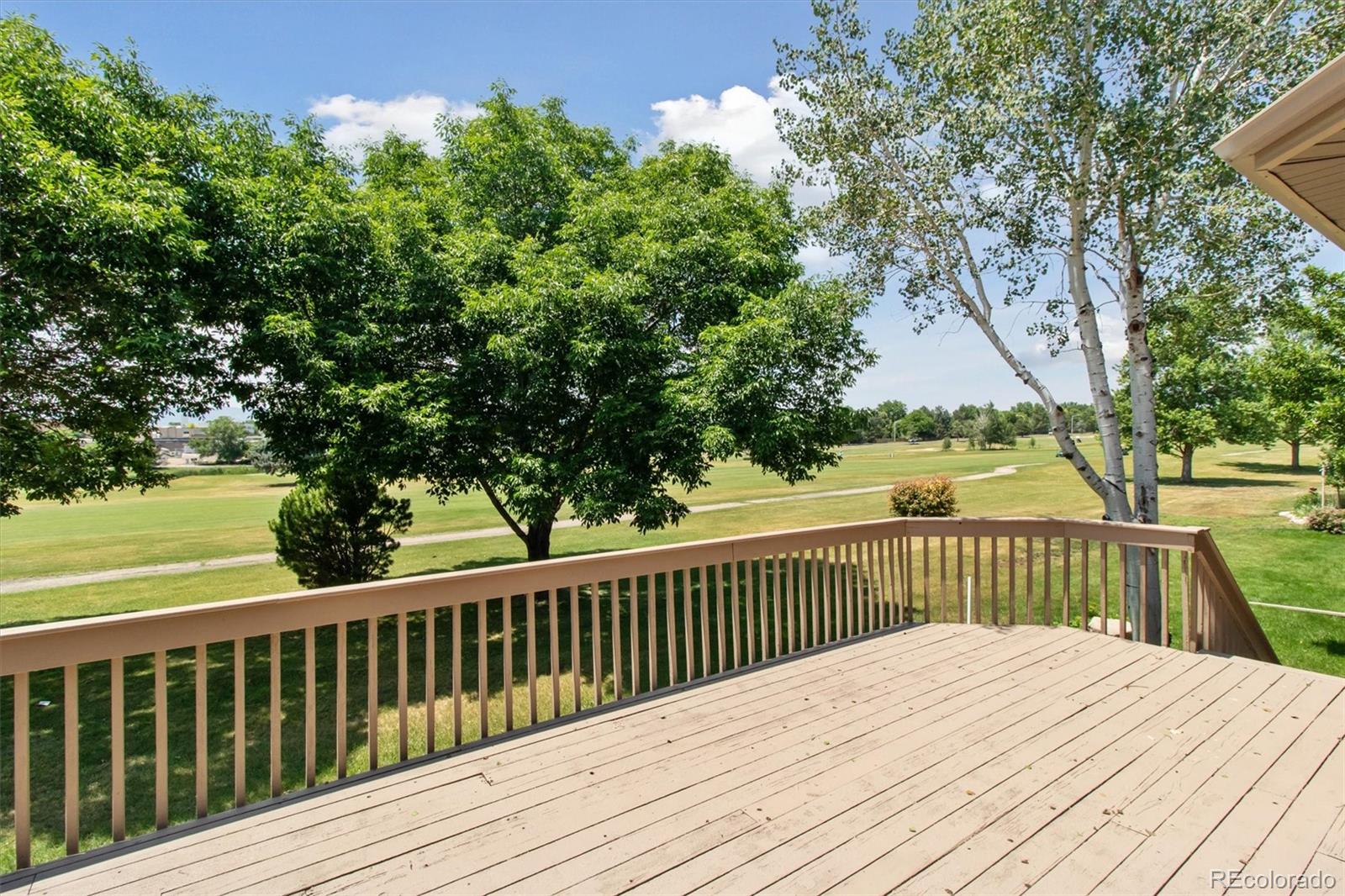  Broomfield Home | MLS #: 17335271123  Oakhurst Drive, Broomfield Beds: 6 Baths: 4 Price: $1,095,000