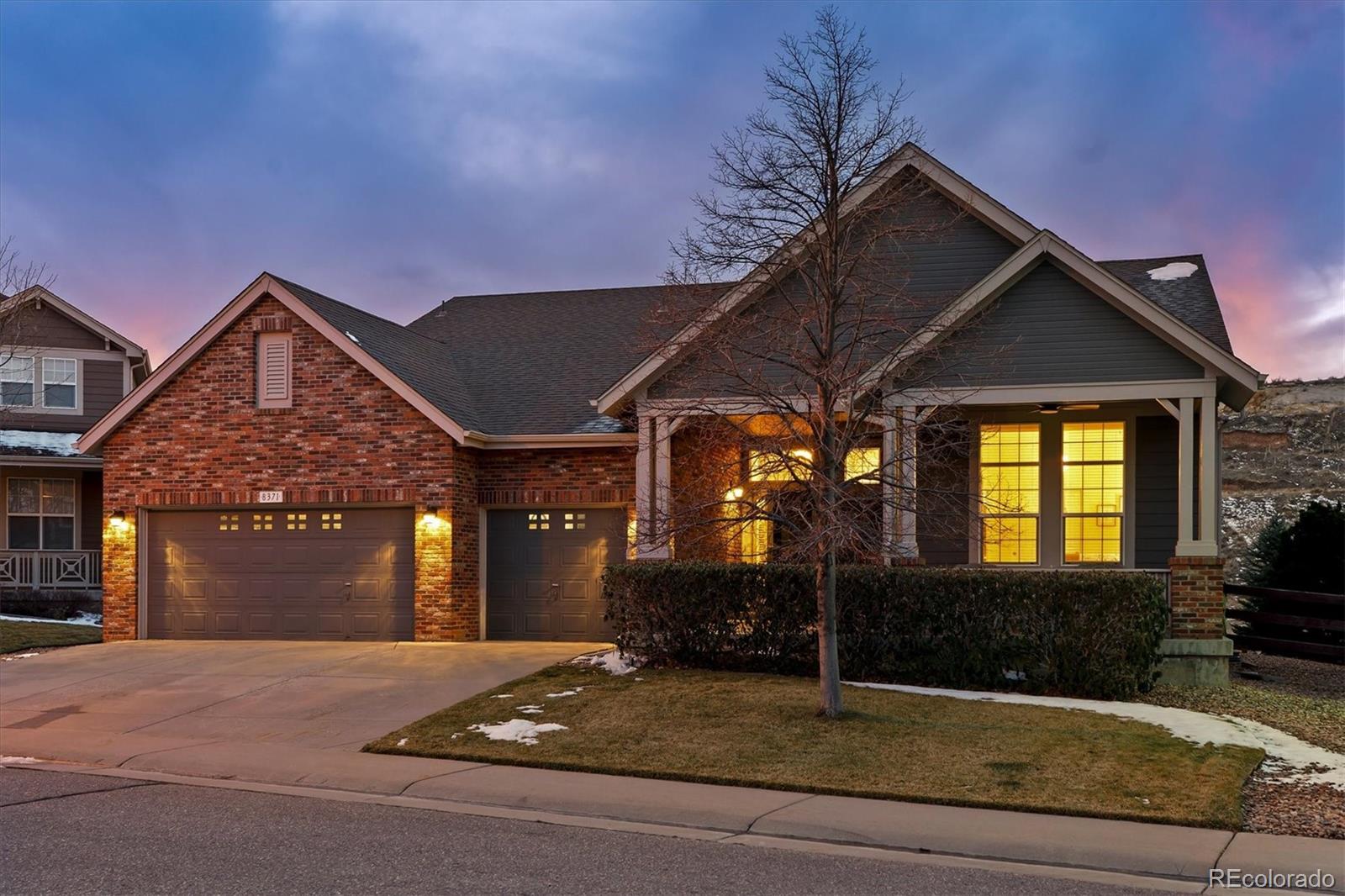 8371  hackamore road, Littleton sold home. Closed on 2026-02-17 for $959,000.
