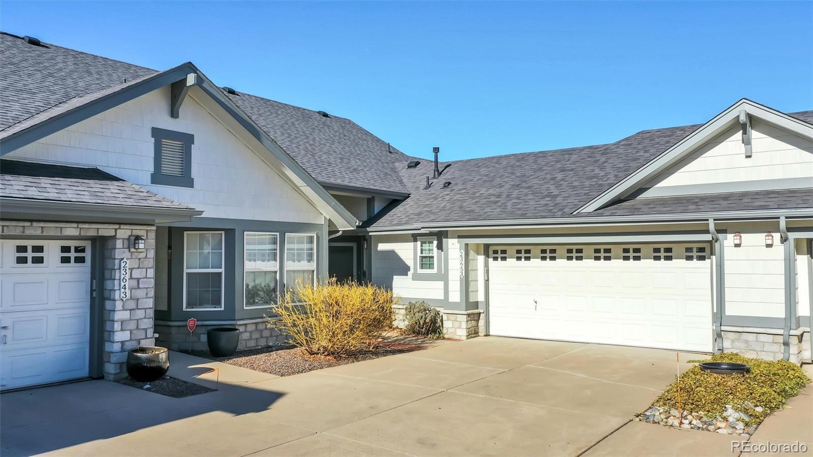 Heritage Eagle Bend Aurora Condo / Townhome | MLS #: 855777923653 E Links Place , Aurora Beds: 2 Baths: 1 Price: $485,000