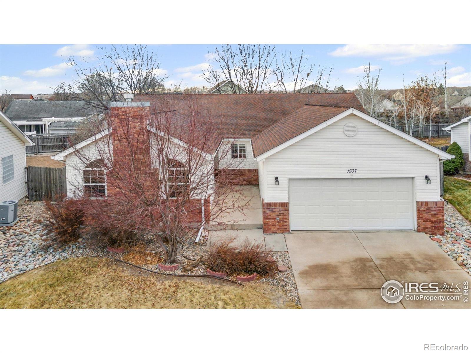 Westwood Village Windsor Home | MLS #: 45678910497611507  Stonewood Court, Windsor Beds: 3 Baths: 4 Price: $500,000