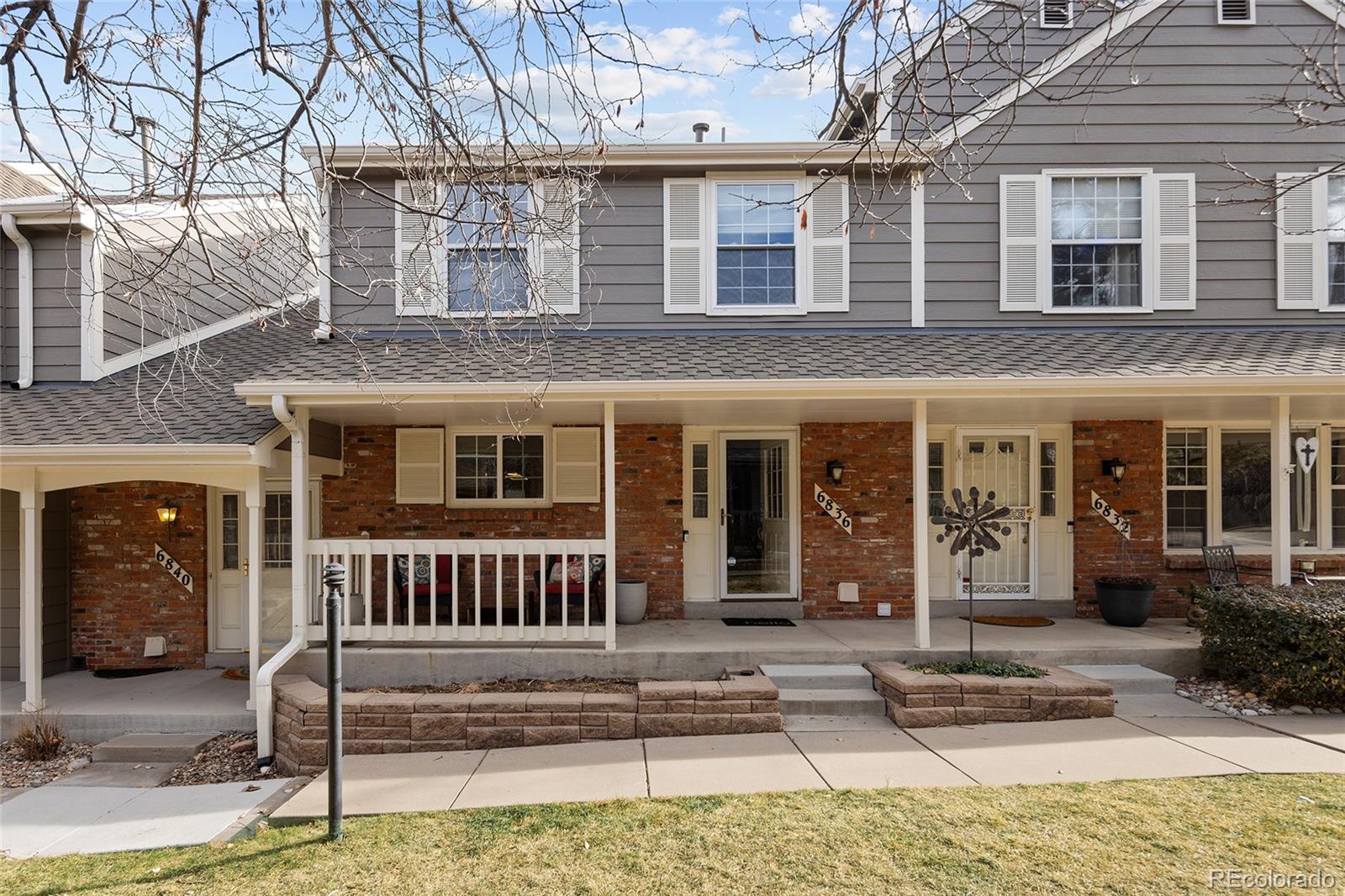 Sturbridge Centennial Condo / Townhome | MLS #: 75789046836 E Briarwood Drive , Centennial Beds: 3 Baths: 3 Price: $519,900