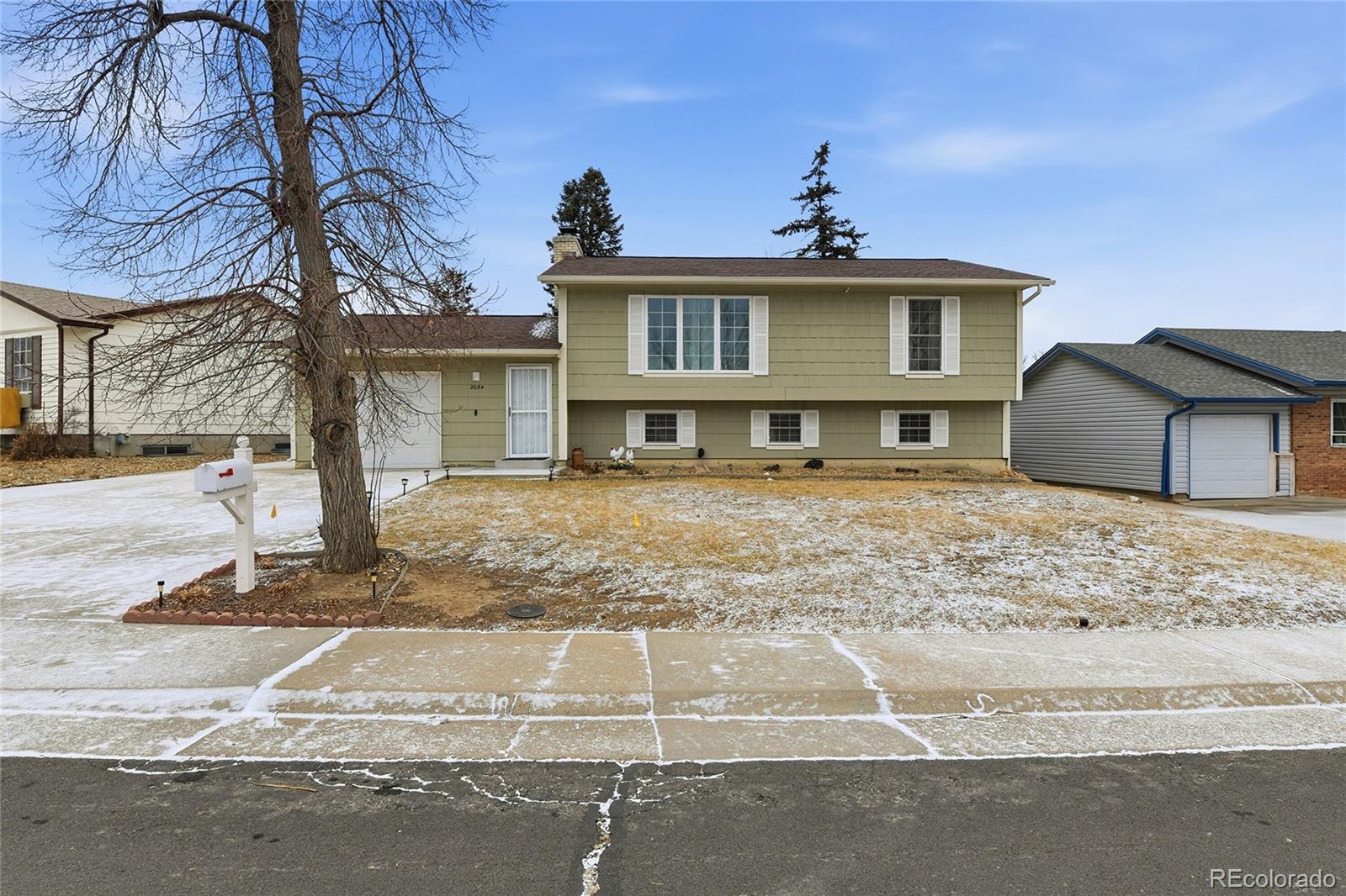 Kingsborough Aurora Home | MLS #: 82981232034 S Idalia Street, Aurora Beds: 3 Baths: 2 Price: $470,000