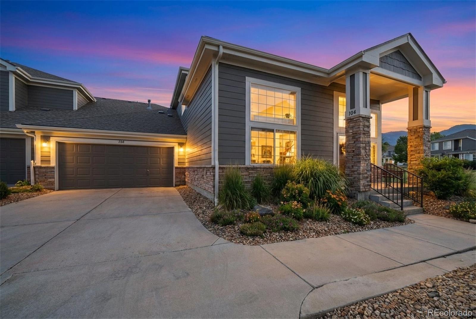 13886  legend trail, Broomfield sold home. Closed on 2026-04-21 for $500,000.