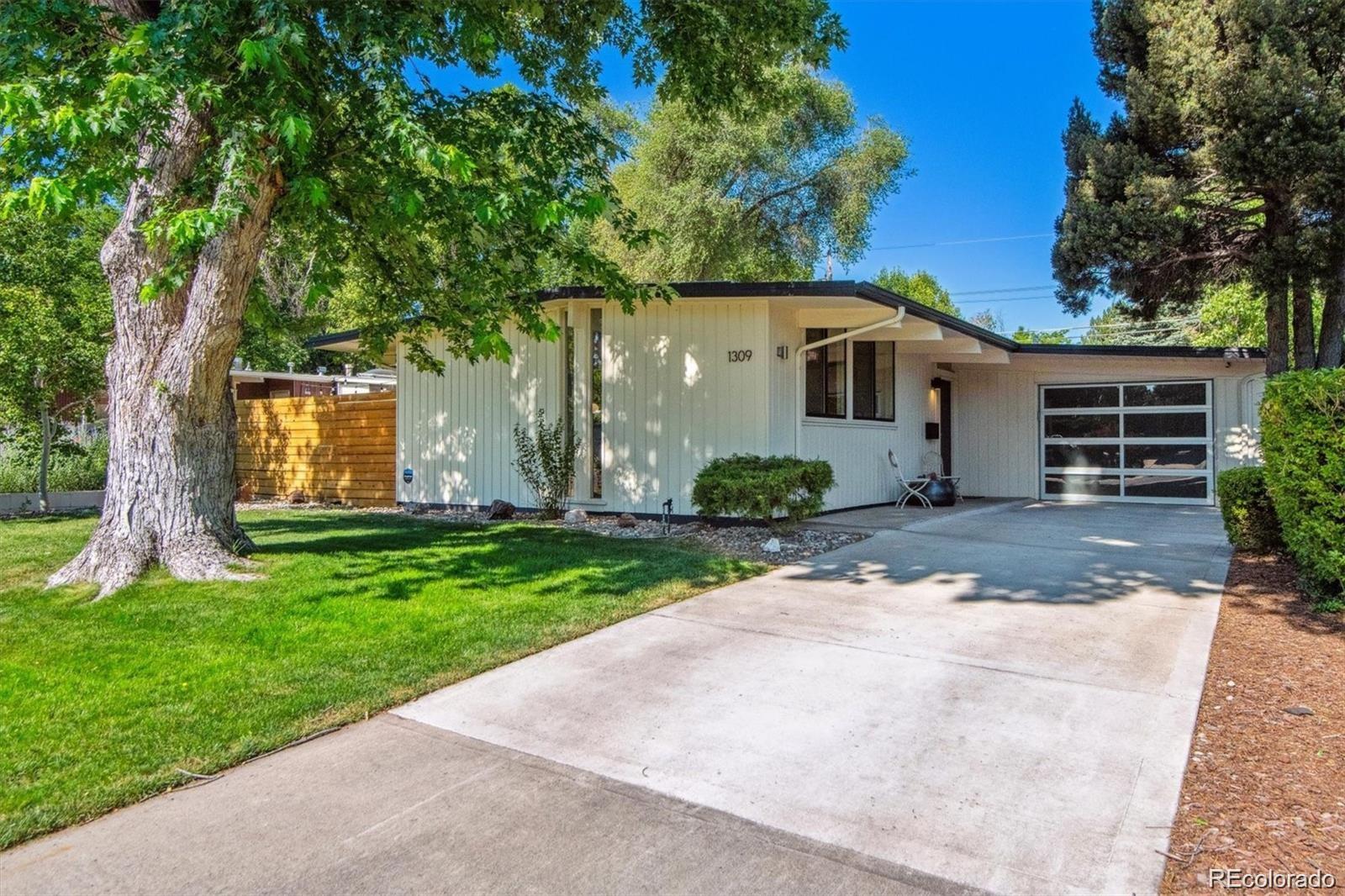 Krisana Park Denver Home | MLS #: 92183731309 S Elm Street, Denver Beds: 3 Baths: 2 Price: $925,000