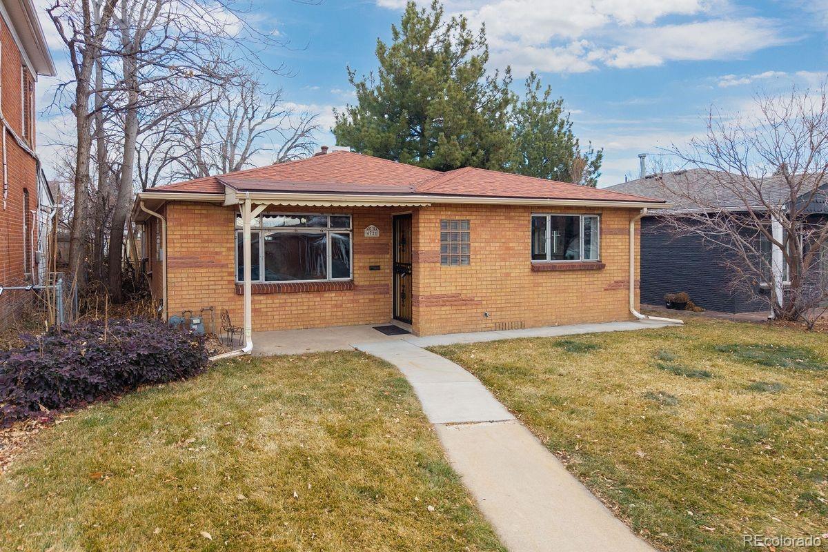West Highland Denver Home | MLS #: 31883644721 W 33rd Avenue, Denver Beds: 3 Baths: 1 Price: $585,000