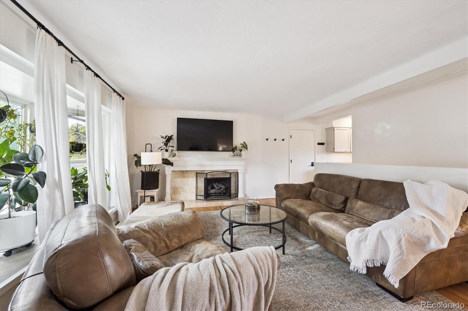 3675 s hibiscus way, Denver sold home. Closed on 2026-03-02 for $825,000.