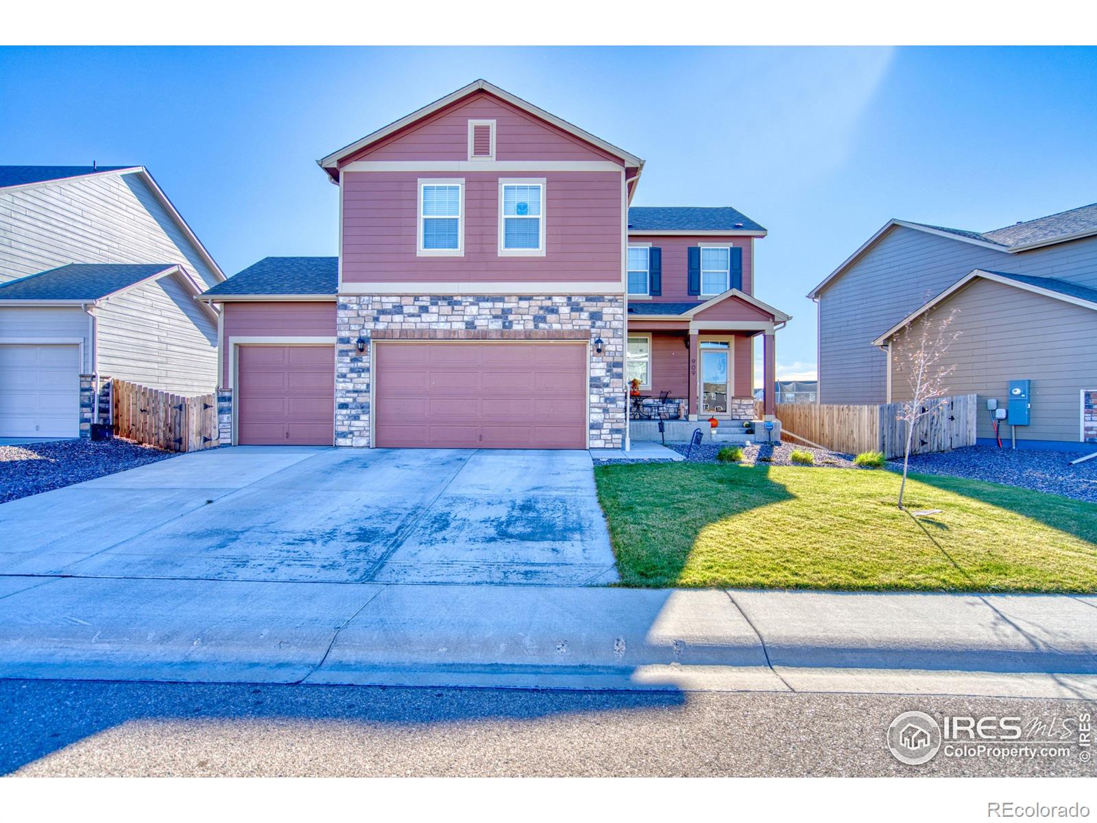 Windshire Park Windsor Home | MLS #: 4567891049901909  Charlton Drive, Windsor Beds: 4 Baths: 3 Price: $477,900