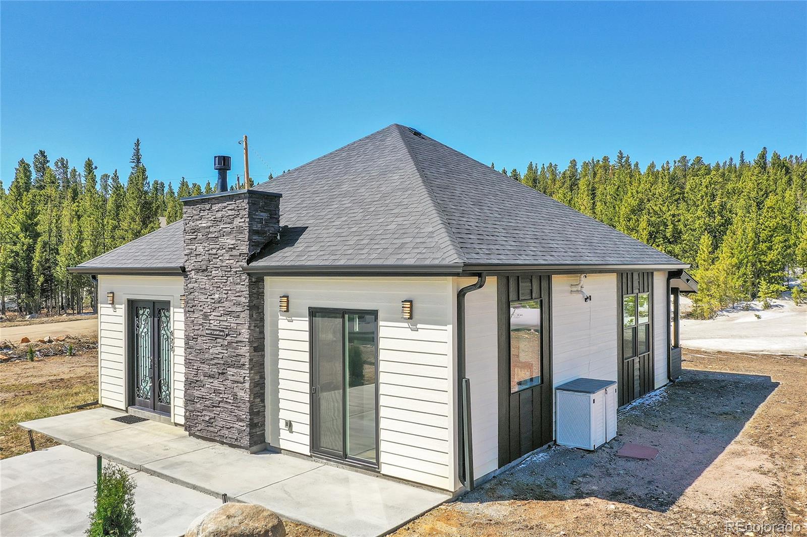 499 silver creek road, Idaho Springs sold home. Closed on 2026-02-27 for $555,000.