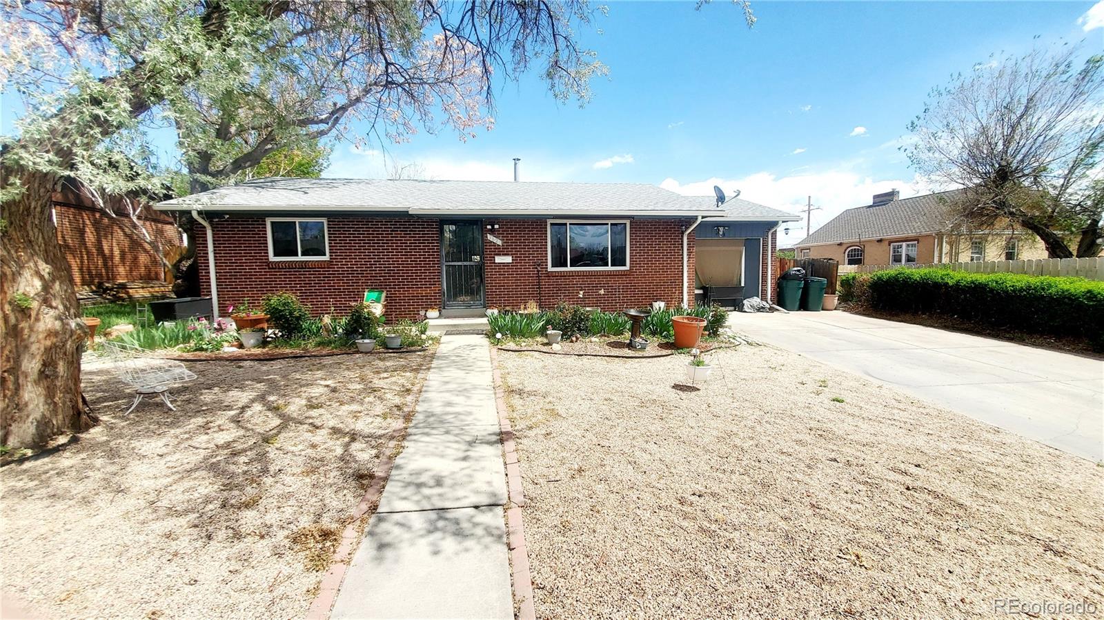  Westminster Home | MLS #: 43271277620  Hooker Street, Westminster Beds: 5 Baths: 2 Price: $500,000