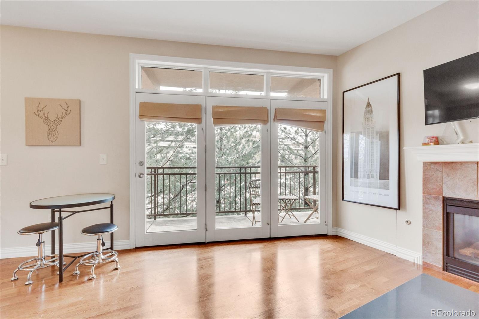 Cherry Creek Denver Condo / Townhome | MLS #: 93453822700 E Cherry Creek South Drive 220, Denver Beds: 1 Baths: 1 Price: $433,500