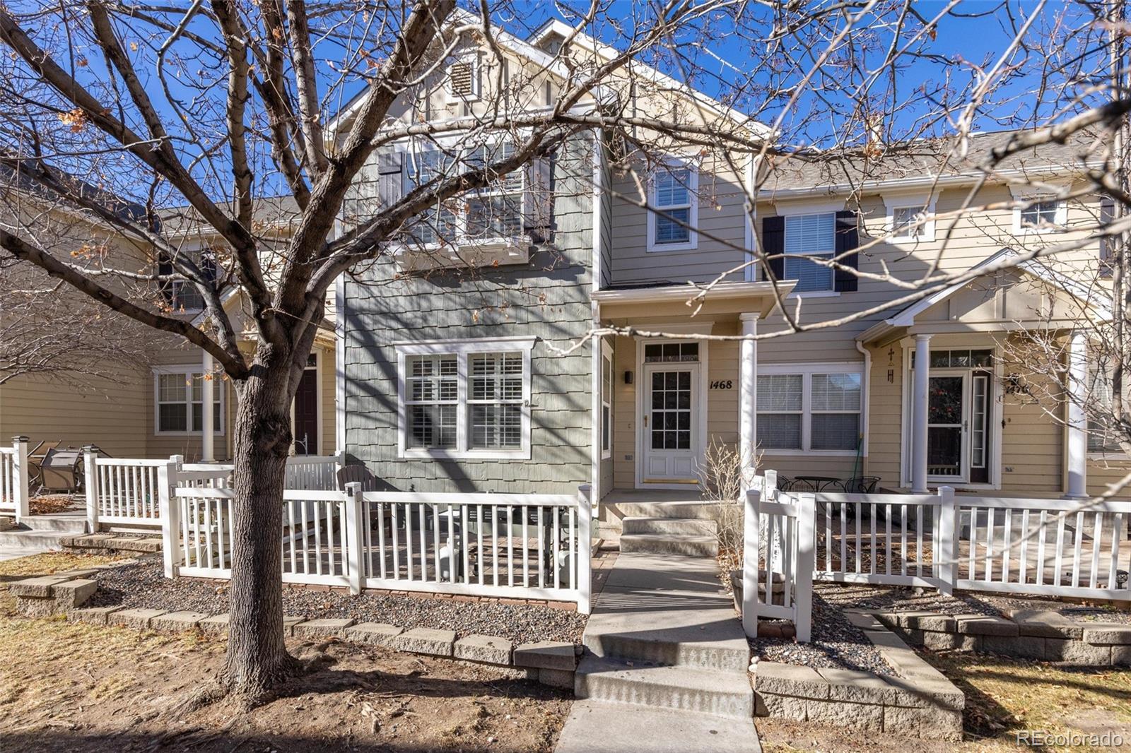 Red Hawk Castle Rock Home | MLS #: 49961851468  Thunder Butte Road, Castle Rock Beds: 3 Baths: 3 Price: $425,000
