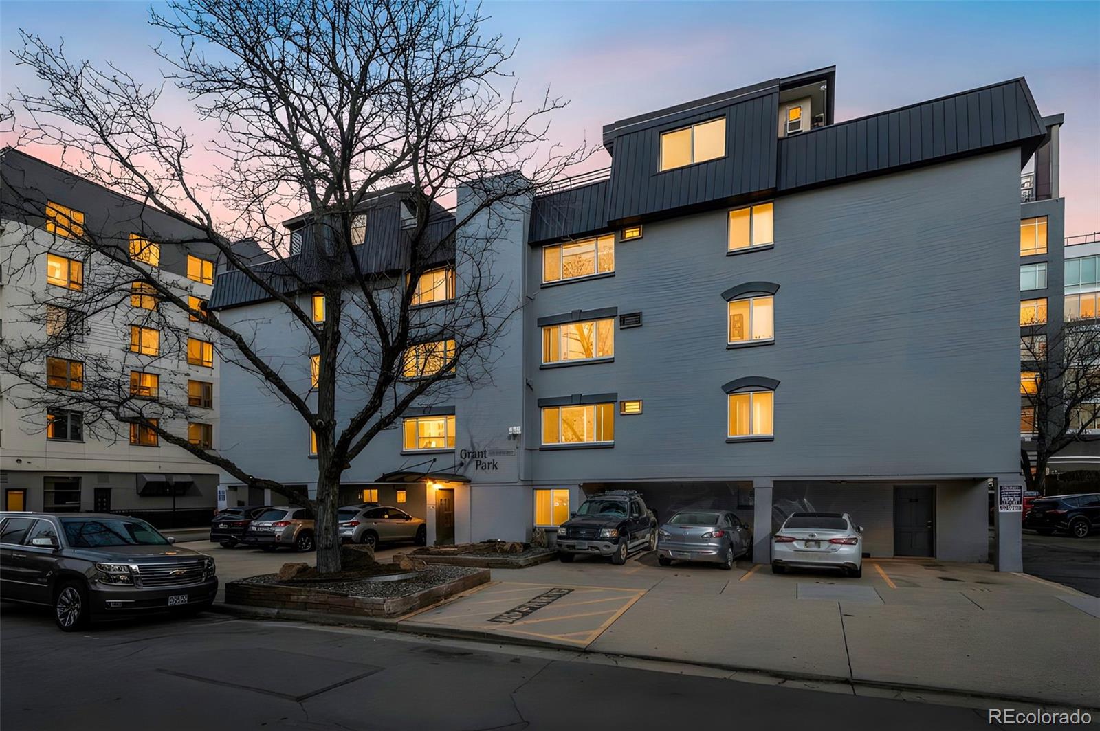 Kettles Denver Condo / Townhome | MLS #: 8534366336 N Grant Street 405, Denver Beds: 1 Baths: 1 Price: $175,000