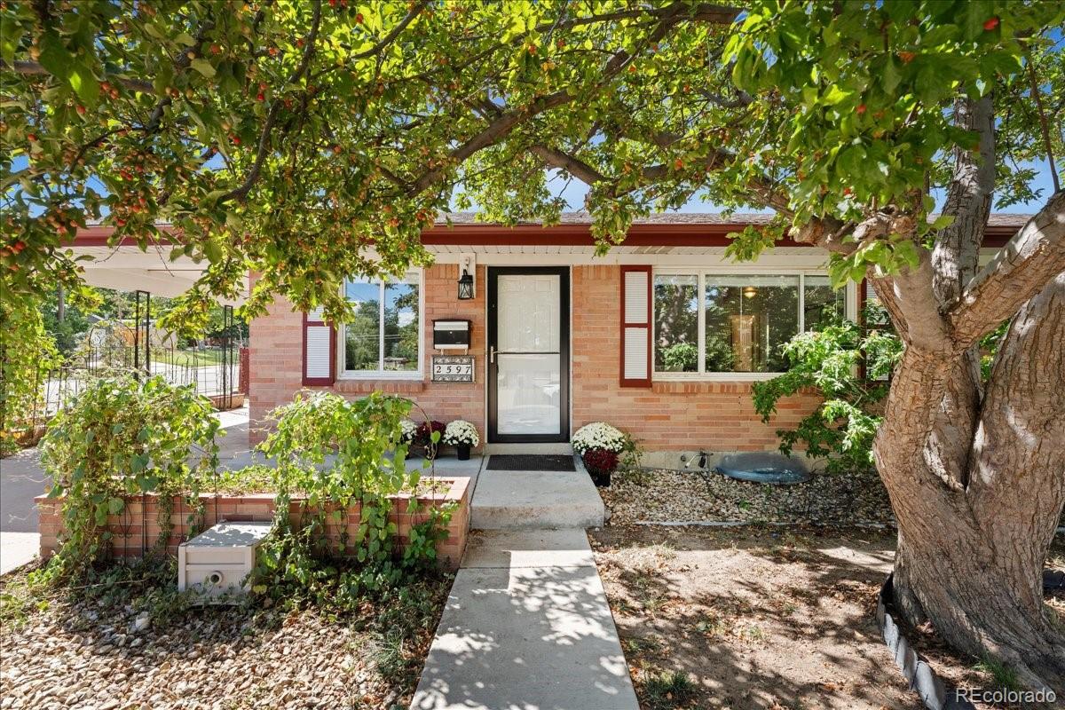 Harvey Park Denver Home | MLS #: 74746152597 S Perry Street, Denver Beds: 3 Baths: 2 Price: $550,000