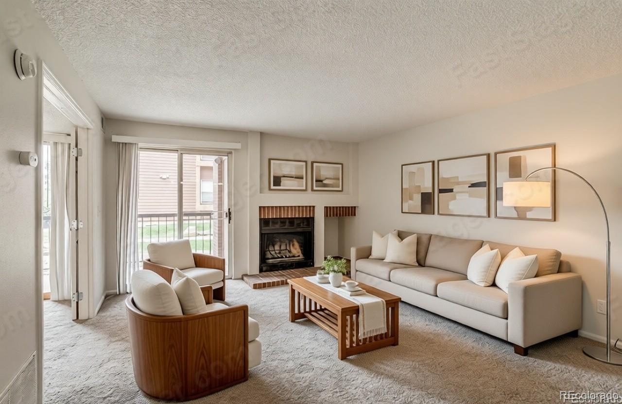 Chestnut Littleton Condo / Townhome | MLS #: 69909154899 S Dudley Street 2B, Littleton Beds: 1 Baths: 1 Price: $225,000