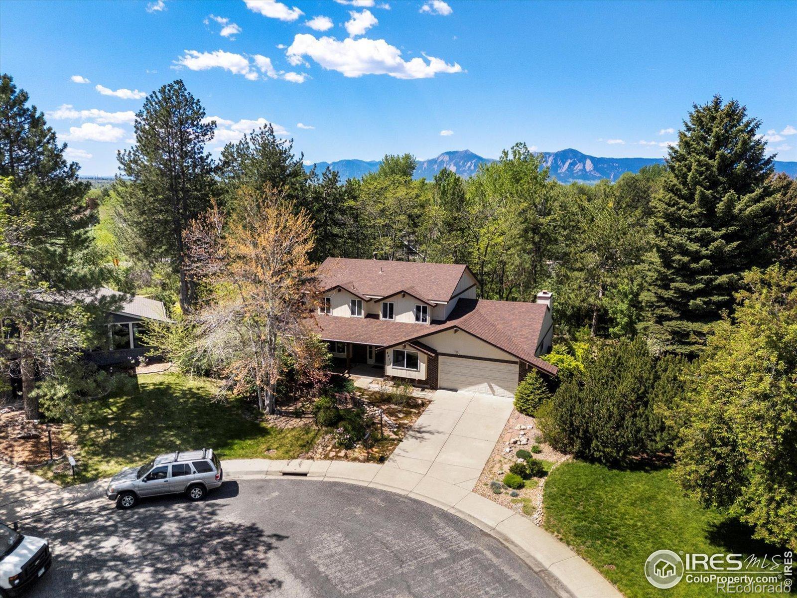 Gunbarrel Green Boulder Home | MLS #: 45678910501874311  Pali Way, Boulder Beds: 4 Baths: 3 Price: $900,000