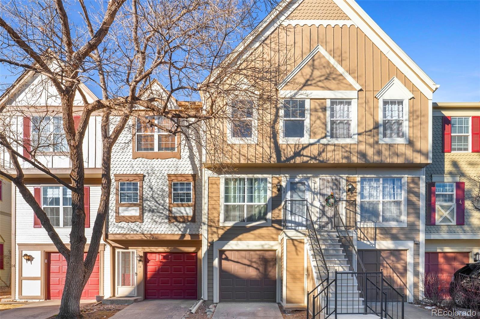 1811 s quebec way, Denver sold home. Closed on 2026-03-06 for $320,000.