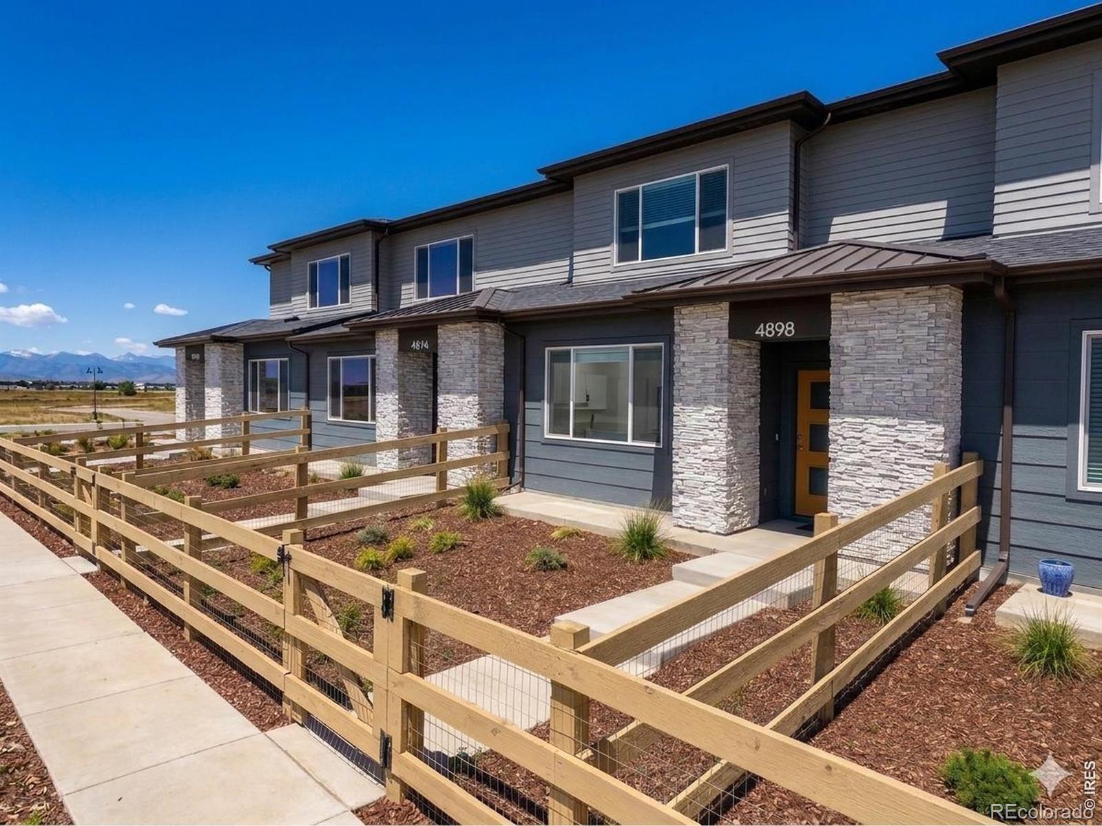 4898 river roads drive, Timnath sold home. Closed on 2026-09-09 for $429,495.