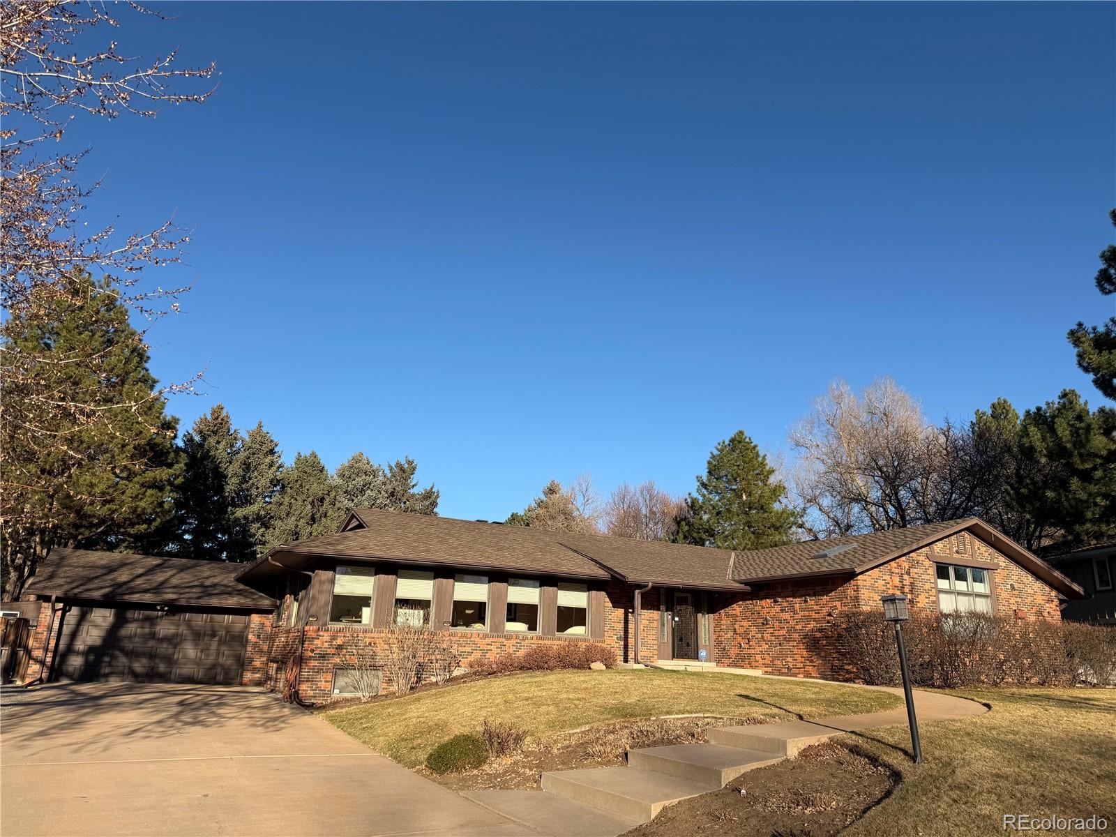 5693 e southmoor circle, Englewood sold home. Closed on 2026-01-23 for $1,450,000.
