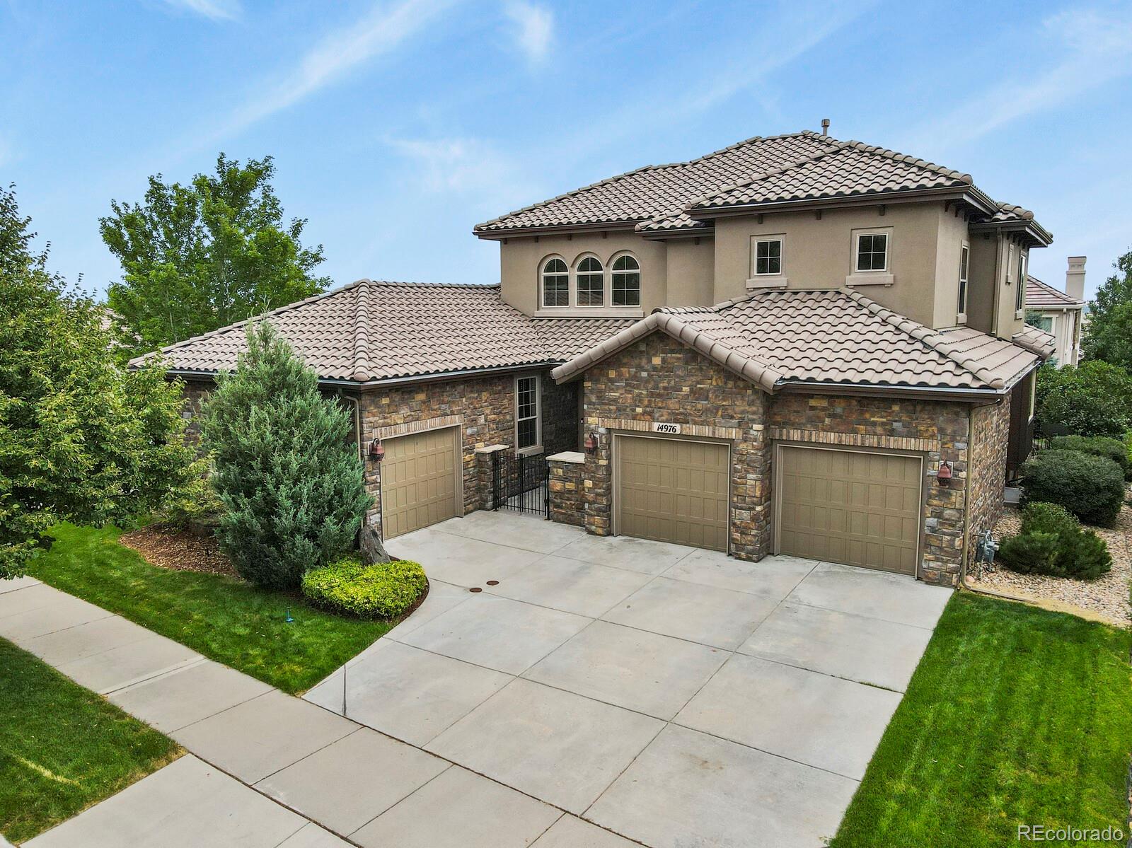 Solterra Lakewood Home | MLS #: 985800314976 W Warren Avenue, Lakewood Beds: 3 Baths: 5 Price: $1,325,000