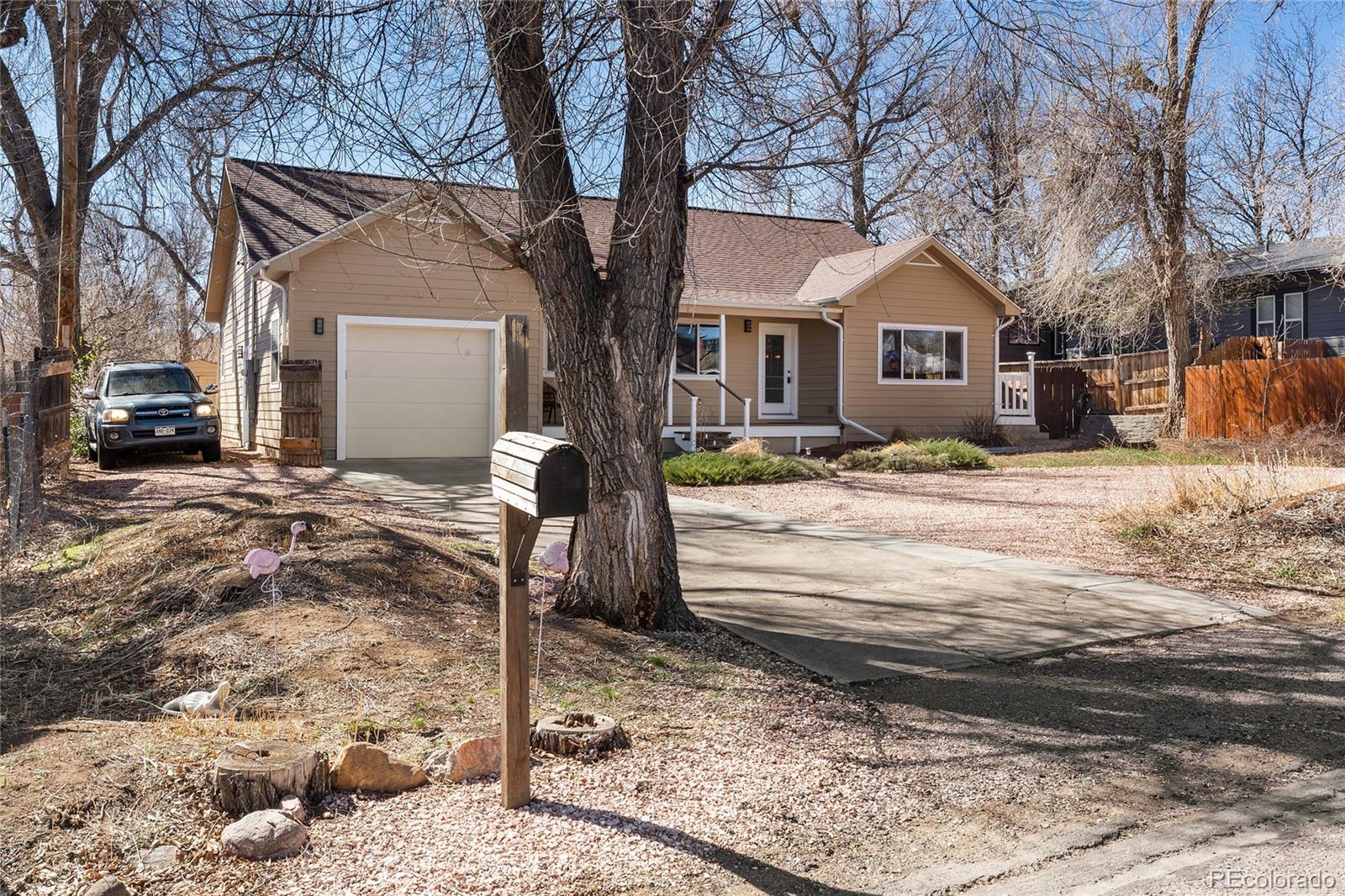11980 w pleasant avenue, Lakewood sold home. Closed on 2026-05-13 for $615,000.