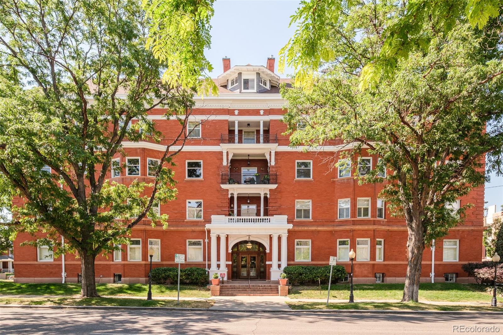 Uptown Denver Condo / Townhome | MLS #: 8488510836 E 17th Avenue 1F, Denver Beds: 2 Baths: 1 Price: $599,000