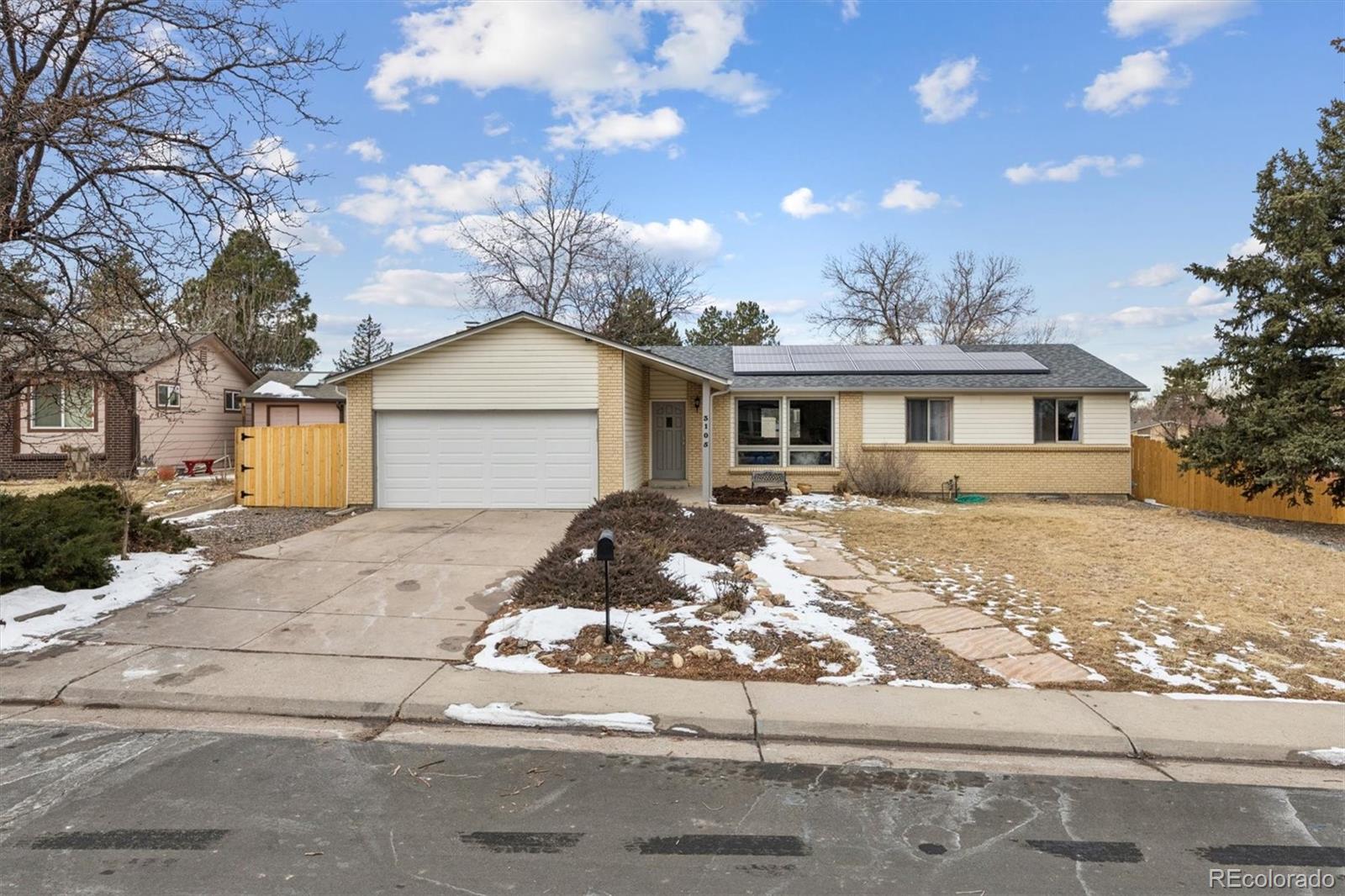 Meadowood Aurora Home | MLS #: 53851923105 S Olathe Way, Aurora Beds: 4 Baths: 2 Price: $459,500