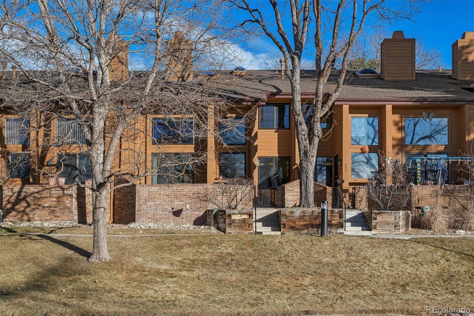 Wind Stream Denver Condo / Townhome | MLS #: 82506319400 E Iliff Avenue 254, Denver Beds: 2 Baths: 3 Price: $492,500