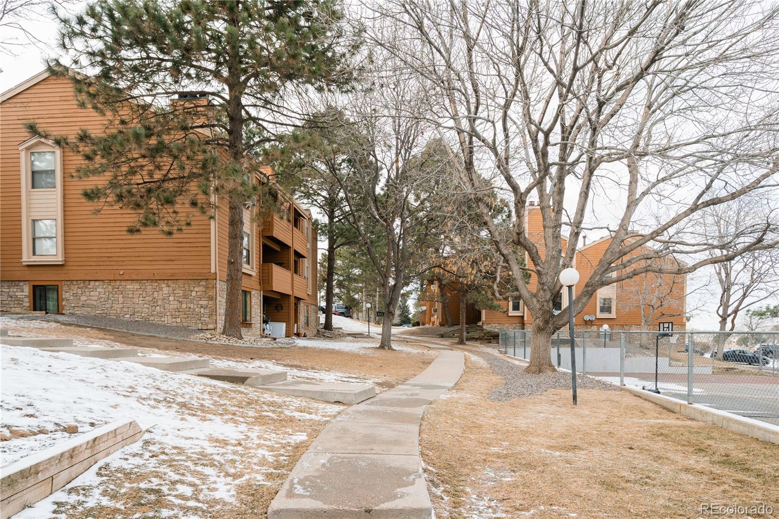 Chaparral Aurora Condo / Townhome | MLS #: 81633114283 S Salida Way 8, Aurora Beds: 2 Baths: 1 Price: $239,900