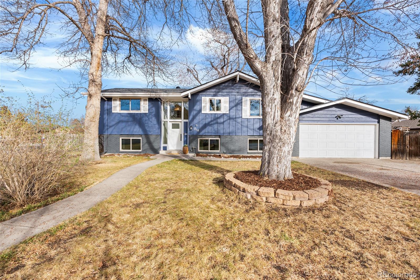 Belmar Lakewood Home | MLS #: 2383576710 S Cody Street, Lakewood Beds: 4 Baths: 2 Price: $679,000